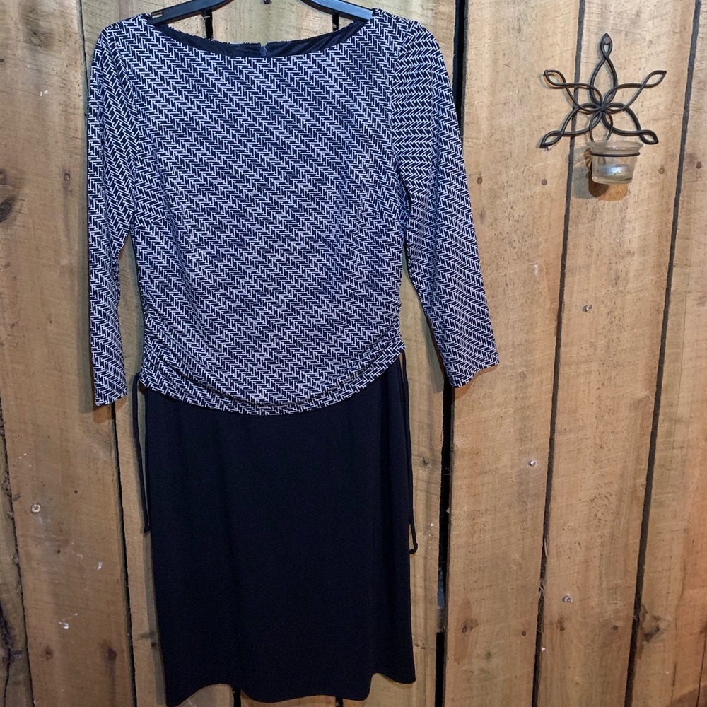 The Perfect Dress Ladies Pull Over Midi Dress